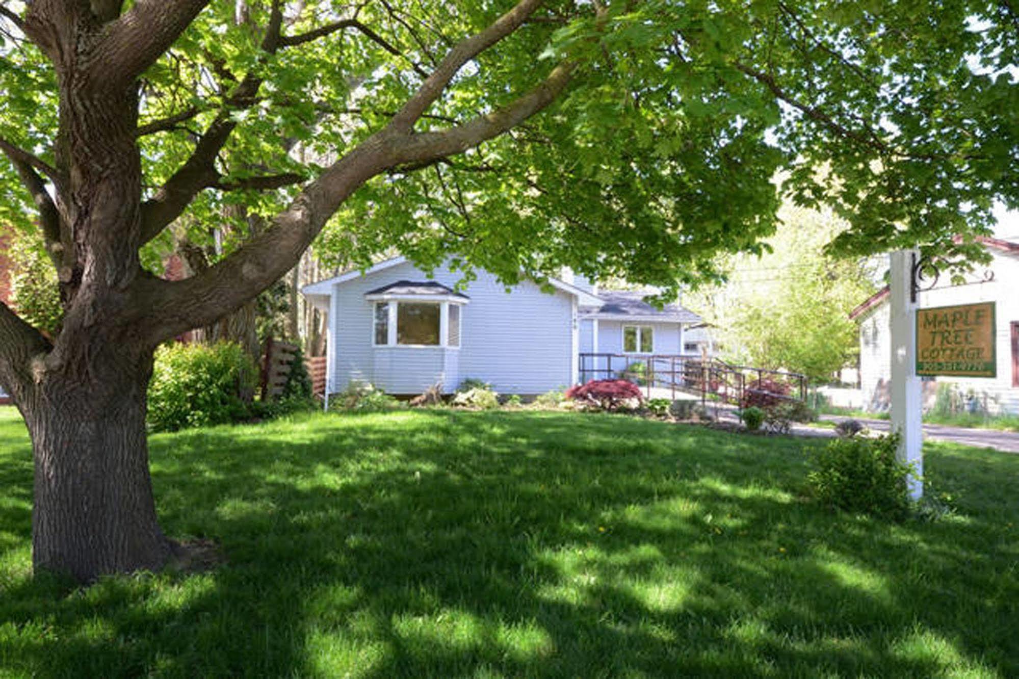 Maple Tree Cottage License # 058-2022 Niagara-on-the-Lake Exterior photo